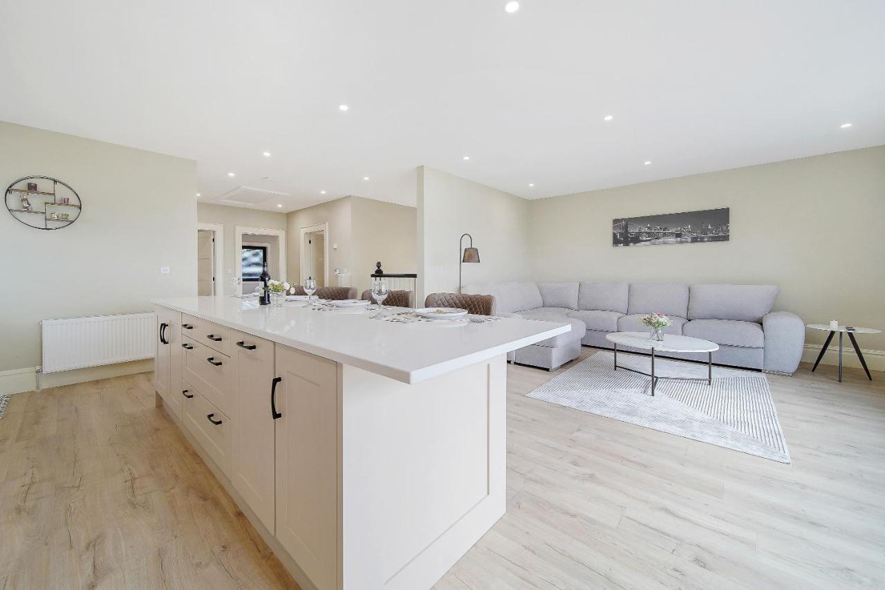 Seaview Lodge Apartment 'Sleeping 4 Guests' Rockstown Exterior foto