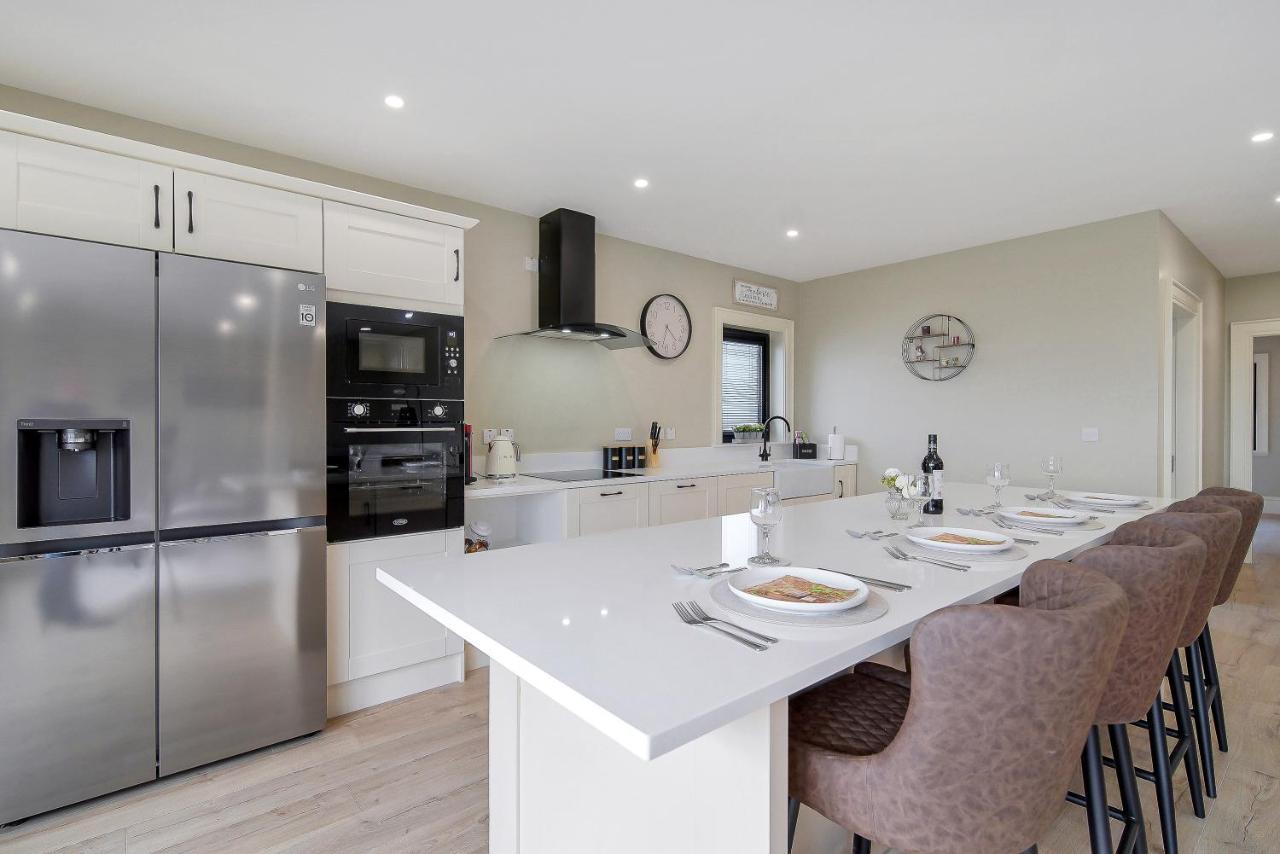 Seaview Lodge Apartment 'Sleeping 4 Guests' Rockstown Exterior foto