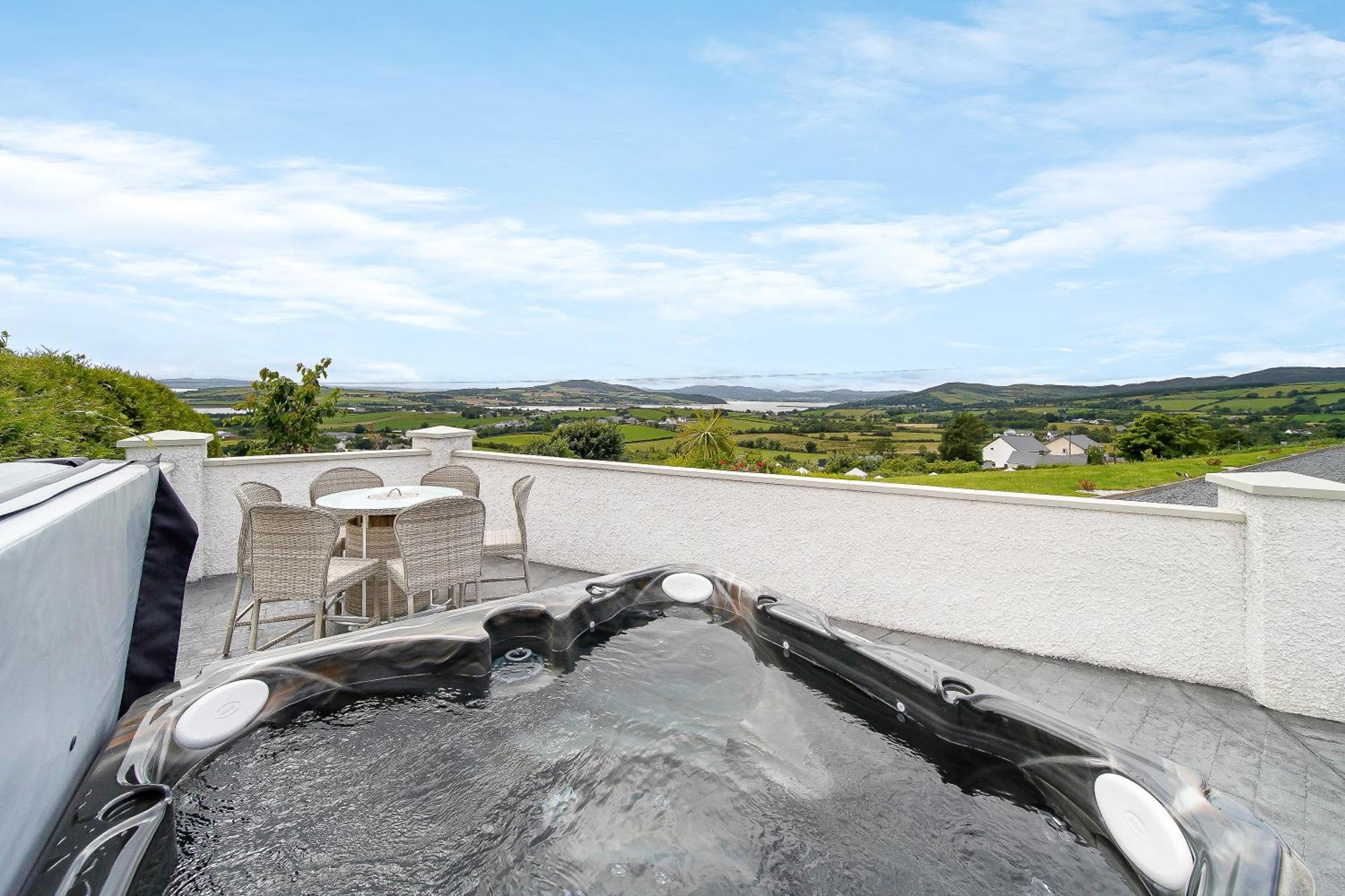 Seaview Lodge Apartment 'Sleeping 4 Guests' Rockstown Exterior foto