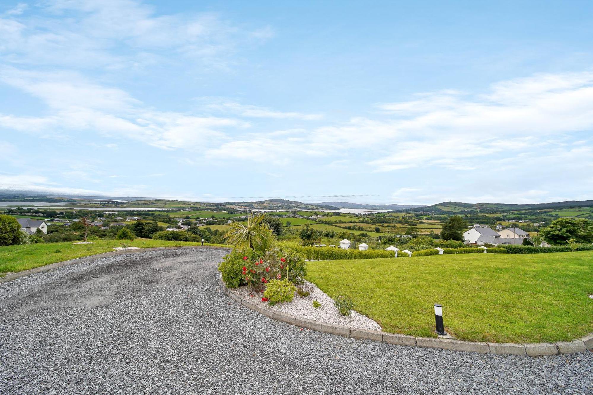 Seaview Lodge Apartment 'Sleeping 4 Guests' Rockstown Exterior foto