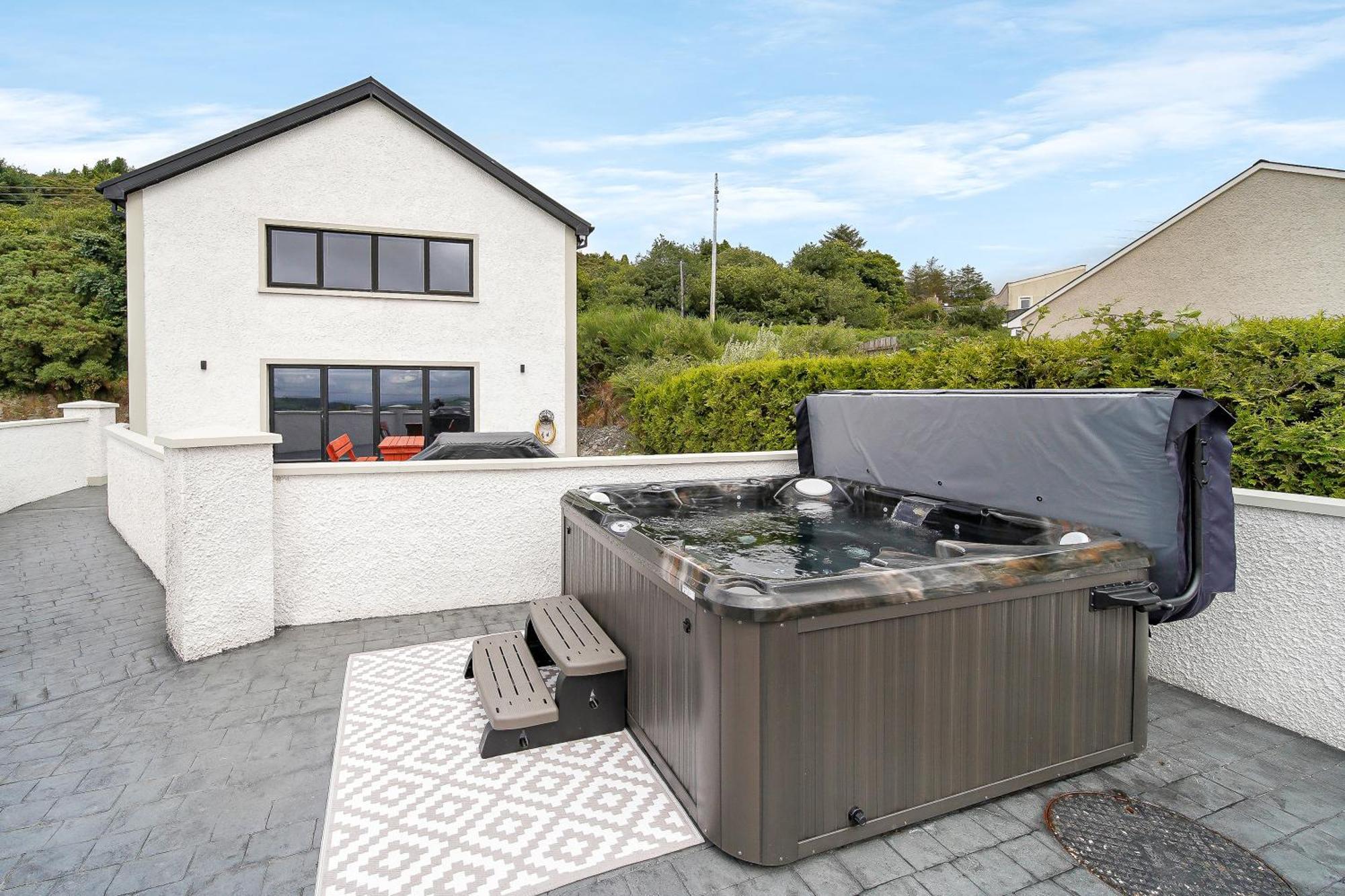Seaview Lodge Apartment 'Sleeping 4 Guests' Rockstown Exterior foto